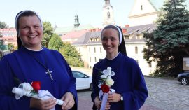 Ślubuję czystość, ubóstwo i posłuszeństwo (…) całym sercem oddaję się temu Zgromadzeniu