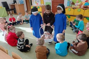 Edmundzie do nieba wskazuj szlak